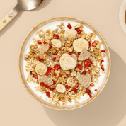 DFB Mannschafts-Mix mit Bananen, Erdbeere, Dinkelflakes und Cashew-Nüssen