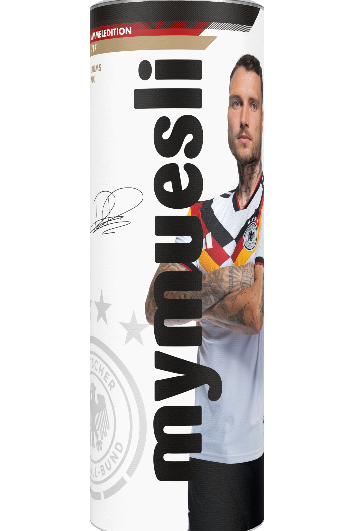 mymuesli -Sonderedition mit dem Porträt von David Raum in einem Deutschland-Trikot auf weißem Hintergrund.
