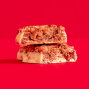 mymuesli Bio Berry White Choc Müsliriegel durchgeschnitten