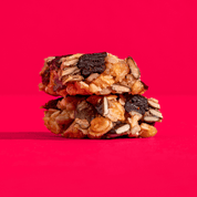 mymuesli Bio Cranberry Pistachio Müsliriegel durchgeschnitten